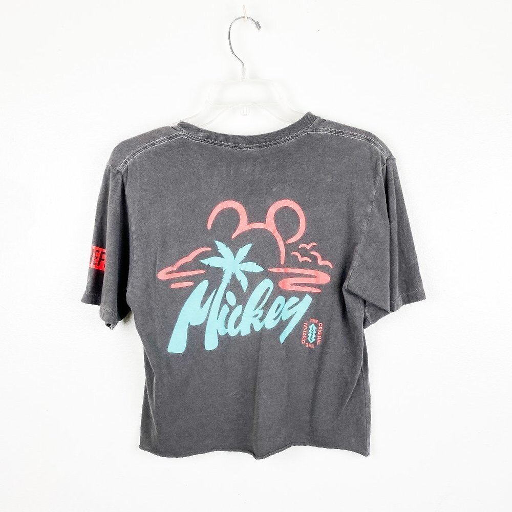 ⭐️ NEFF Gray Mickey Mouse Disney Crop Top Graphic Tee Size Small